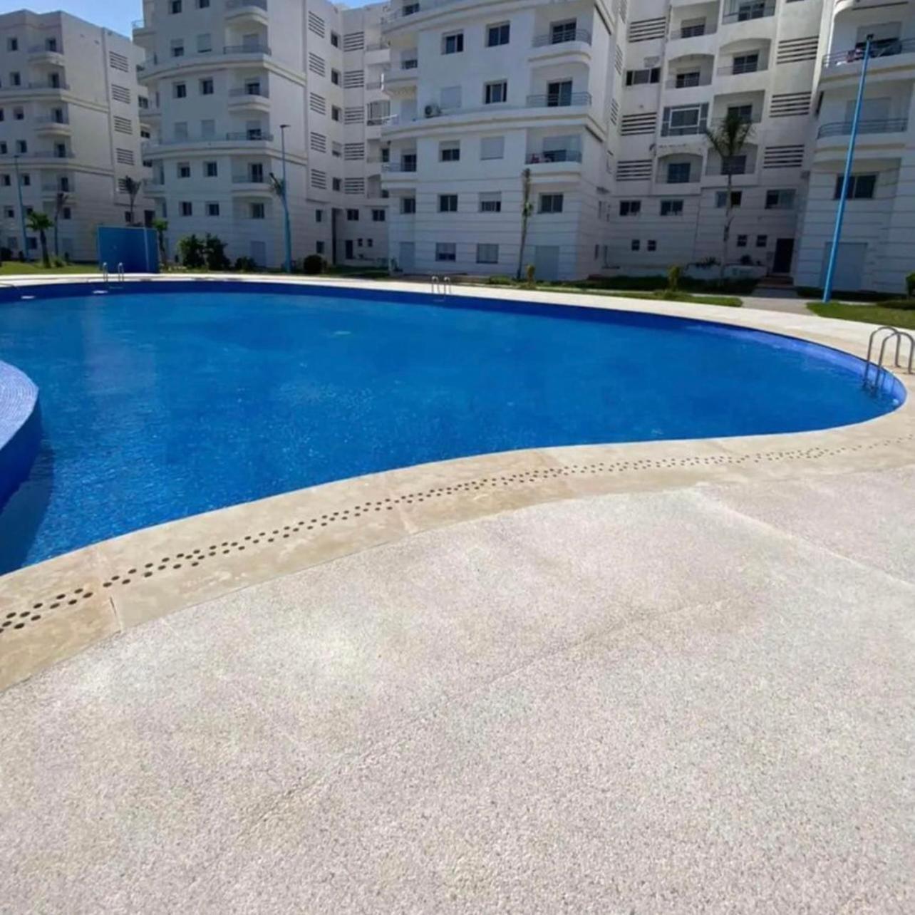 Elegant Appartement Avec Un Acces Piscine Jardin Parking Sous-Sol Et Wifi Haut Debit Fibre Optique Tangeri Esterno foto