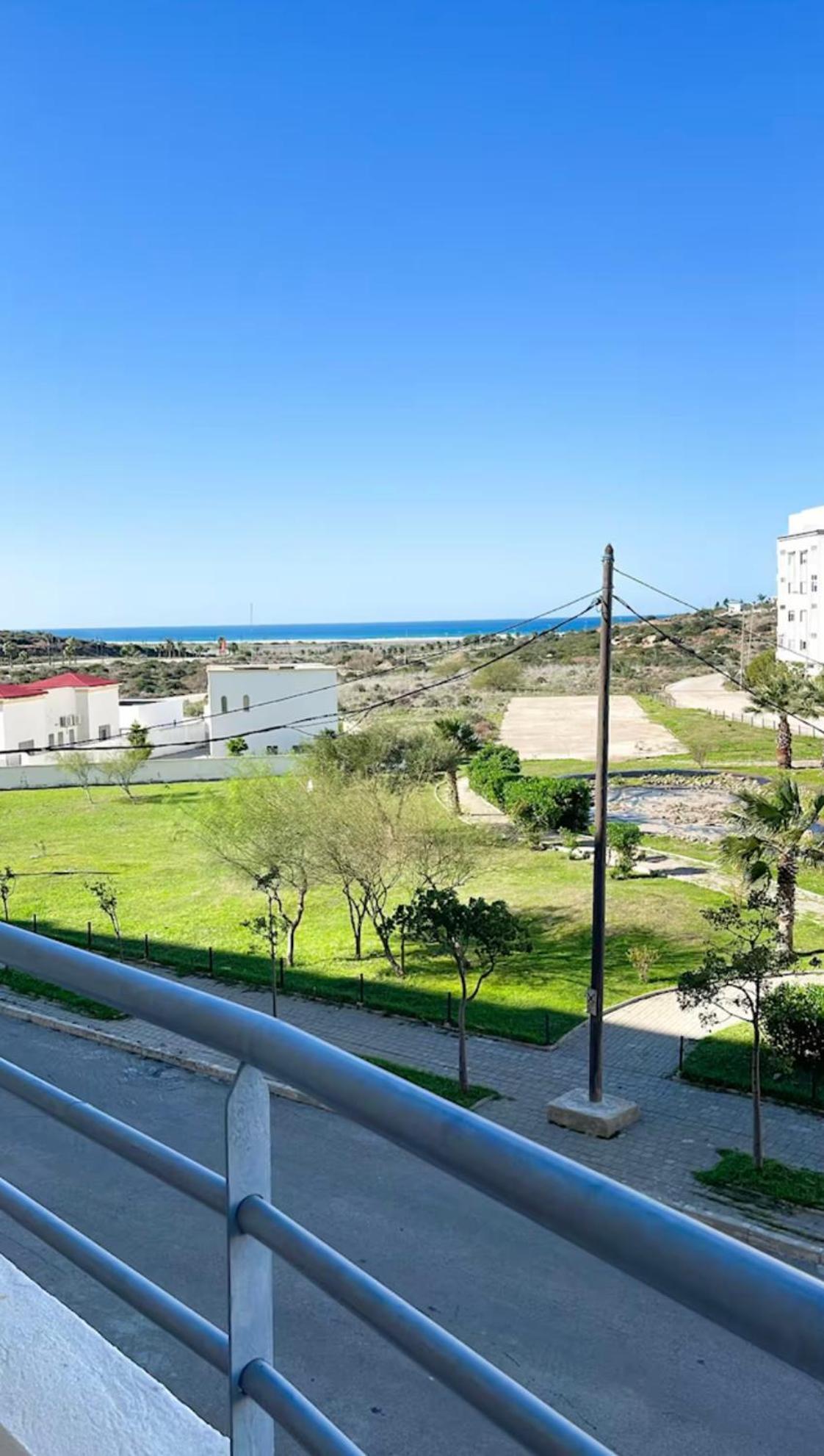 Elegant Appartement Avec Un Acces Piscine Jardin Parking Sous-Sol Et Wifi Haut Debit Fibre Optique Tangeri Esterno foto